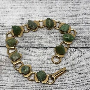 Vintage green gemstone heart shape chain links small wrist